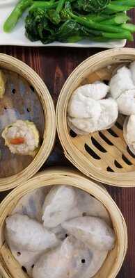 Julia Tea & Dim Sum House