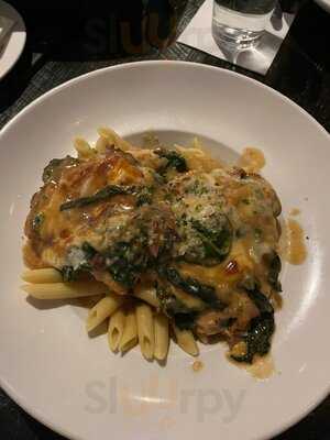 La Familia Restaurant Easton