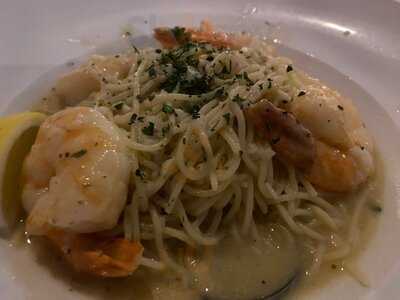 La Familia Restaurant Easton