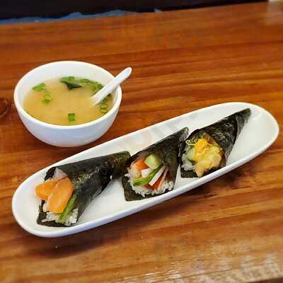 Jellyfish Sushi & Grill