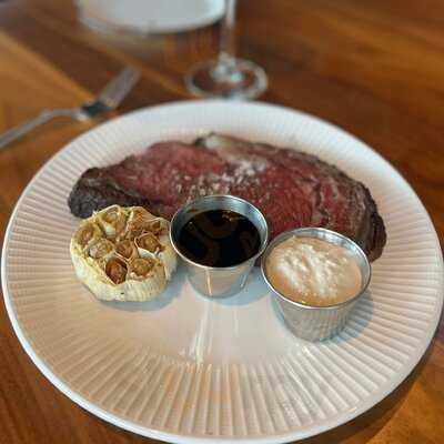 Swizzle Dinner & Drinks