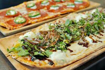 Common Bond Bistro & Bakery - Heights