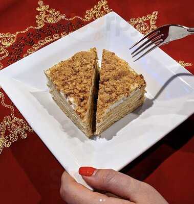 3 Olives Pizza & Deli