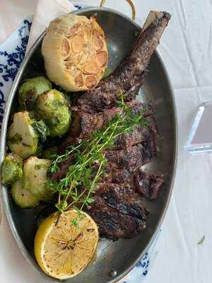 Sant Ambroeus Brookfield Place