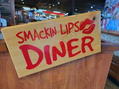 Smackin Lips Diner