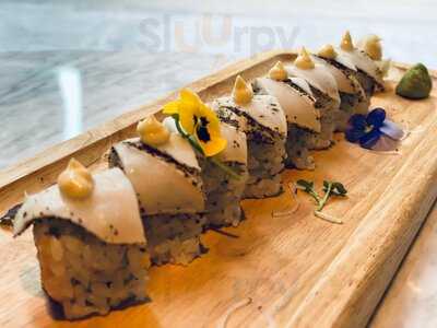 Qu Japan Bistro & Bar