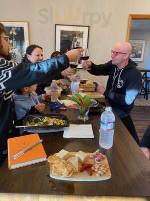 Di Arie Vineyard & Winery Tasting Room