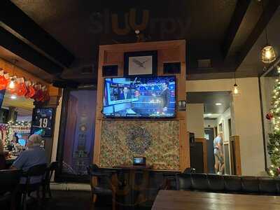 Cavo's Bar & Kitchen