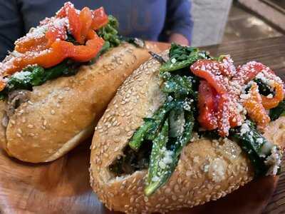 Cavo's Bar & Kitchen