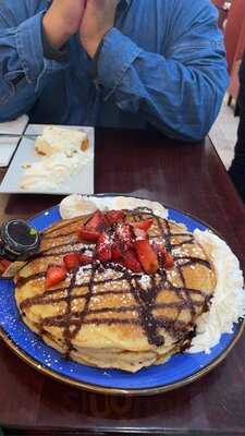 Carnegie Diner & Cafe