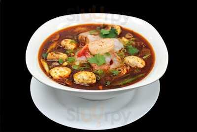 Thai Lucky Sushi Bar & Restaurant