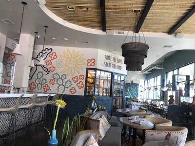 Carte Blanche Bistro & Bar