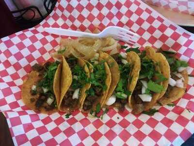 La Vaquita Bakery- Restaurant