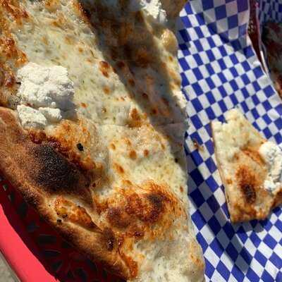 Dominic’s Truck & Dine