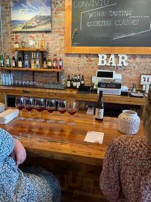 Convivio Restaurant & Bar