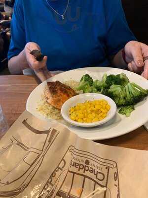 Cheddar's Scratch Kitchen