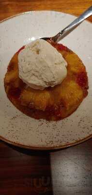 Lazy Dog Restaurant & Bar