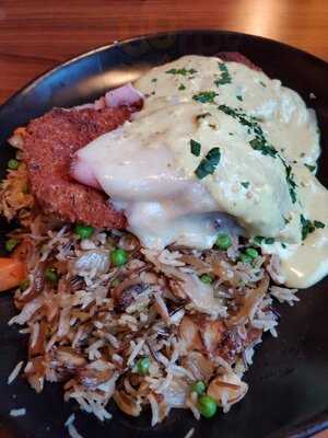 Lazy Dog Restaurant & Bar