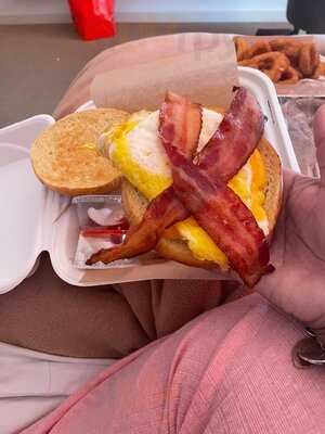 Side Betty Grill (at Park Mgm)