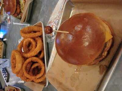 Side Betty Grill (at Park Mgm)