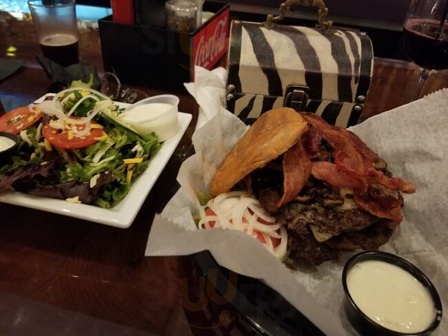 Tavern At 1 East Maple