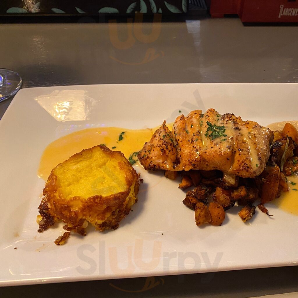 Roulay Restaurant And Bar