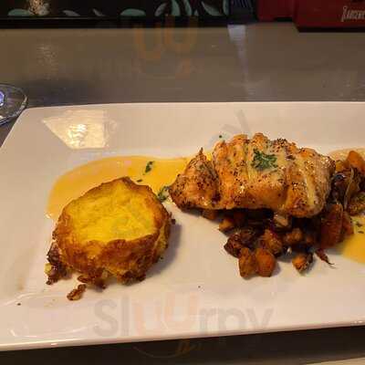 Roulay Restaurant And Bar