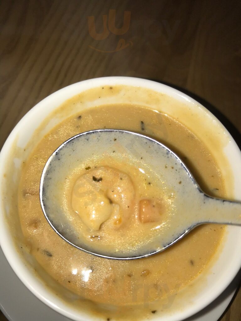 Cooper's Hawk Winery & Restaurant- Troy