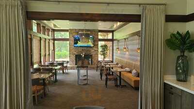 Aj's Kitchen & Cocktails