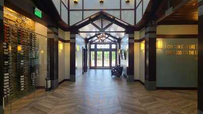 Aj's Kitchen & Cocktails