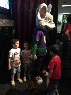Chuck E. Cheese