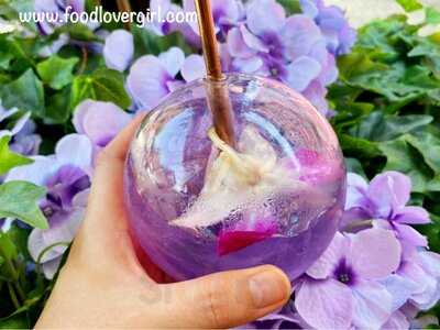 Loulou Petit Bistro & Speakeasy