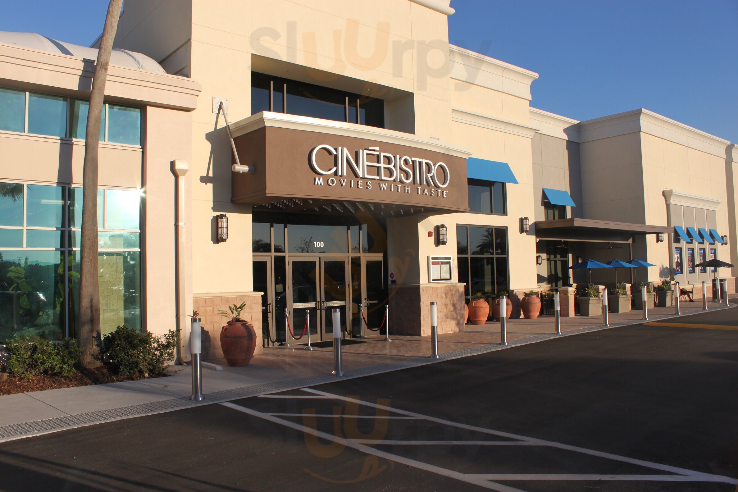 Cmx Cinebistro Siesta Key