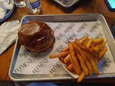 Element Gastropub