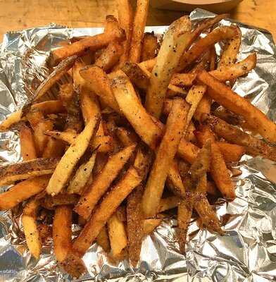 The Drake Bar And Kitchen