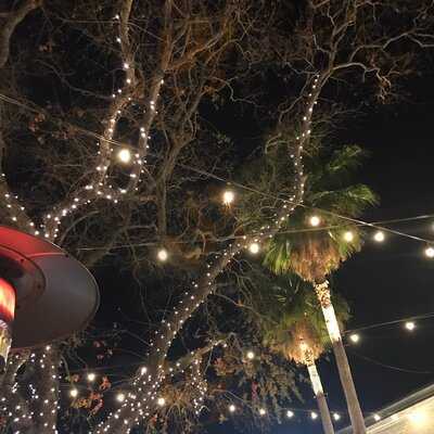 Lapasha Lounge & Grill