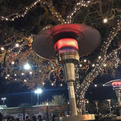 Lapasha Lounge & Grill