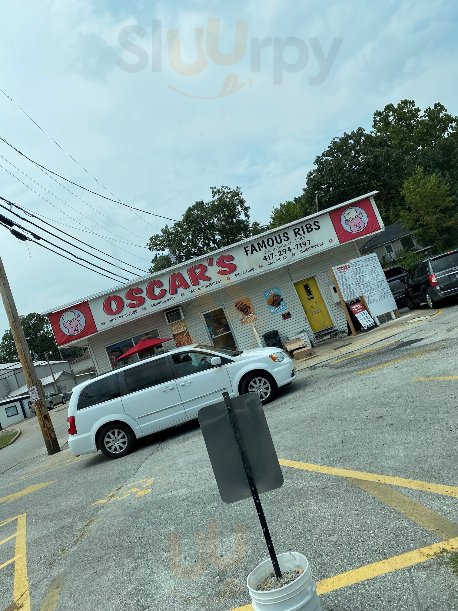 Oscars Famous Ribs