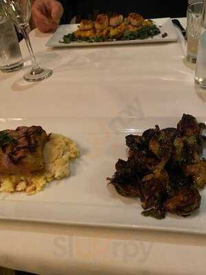 Milton's Cuisine & Cocktails