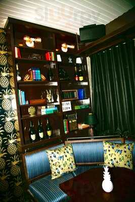 Pineapple Club