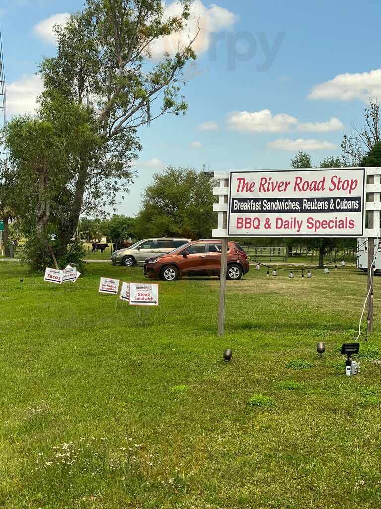 The River Road Stop