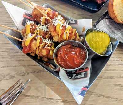 Pt’s Wings & Sports