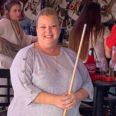 Salty Jims Island Bar & Grill