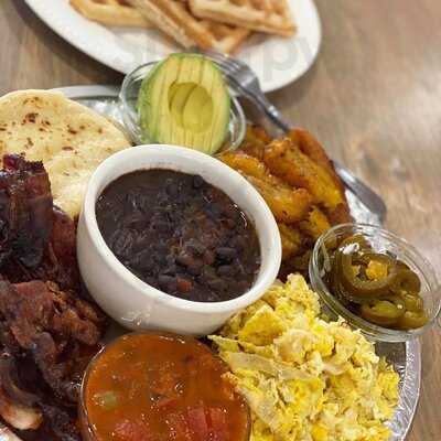 Tias - Artisan Bakery And Restaurant