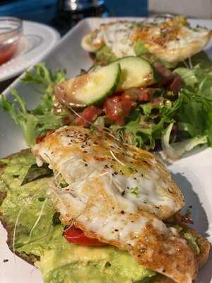 Tias - Artisan Bakery And Restaurant