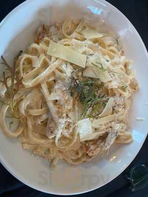 Port 251 Aperitivo Bar