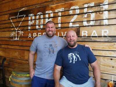 Port 251 Aperitivo Bar