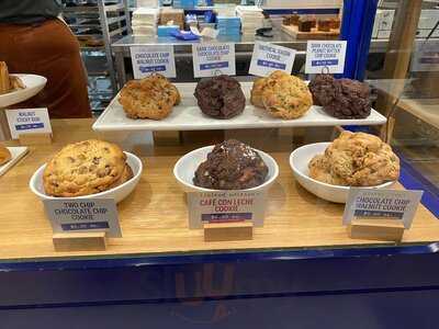 Levain Bakery - Noho