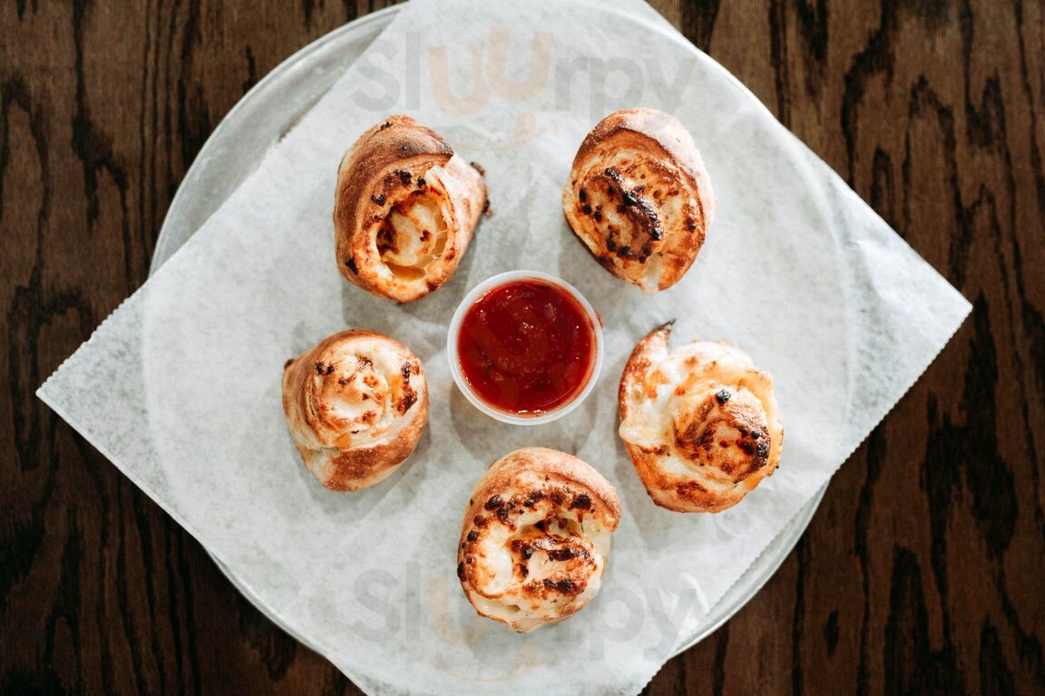 Cutters Pizzeria Of Oxford