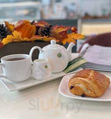 Le Macaron Brookfield